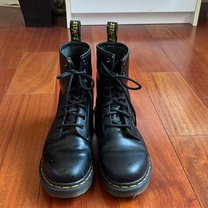 1460 Smooth Leather Lace Up Doc Martens